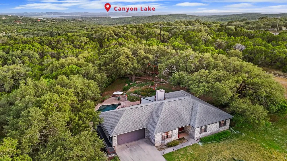 2111 Stallion Springs Drive Fischer, TX 78623