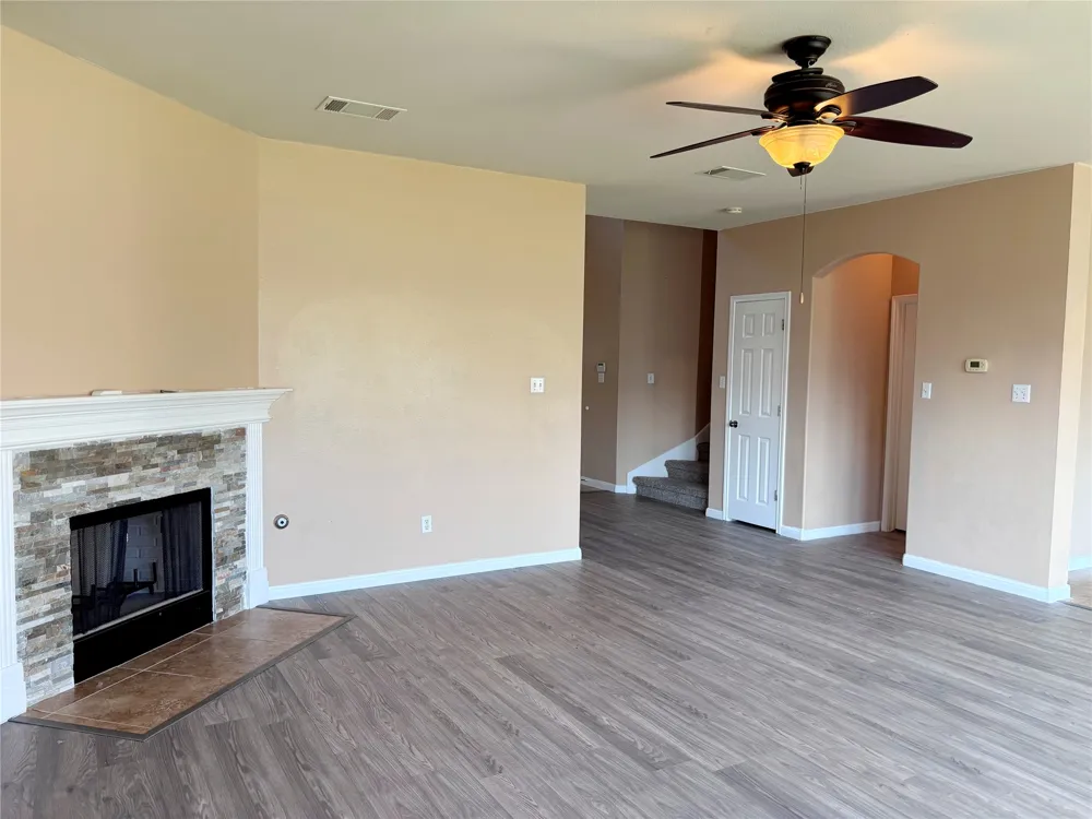 4116 Meadow Bluff Way Round Rock, TX 78665