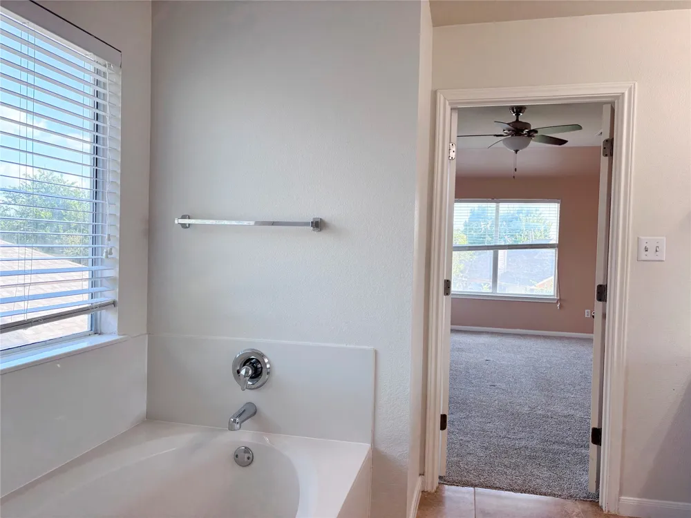 4116 Meadow Bluff Way Round Rock, TX 78665