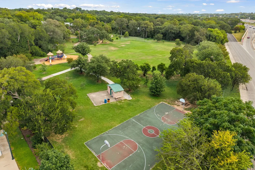 2208 Enfield Road #107 Austin, TX 78703