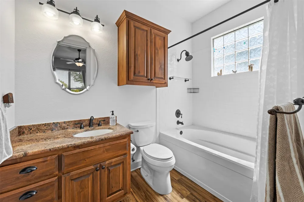 214 Private Road 7055 Milano, TX 76556