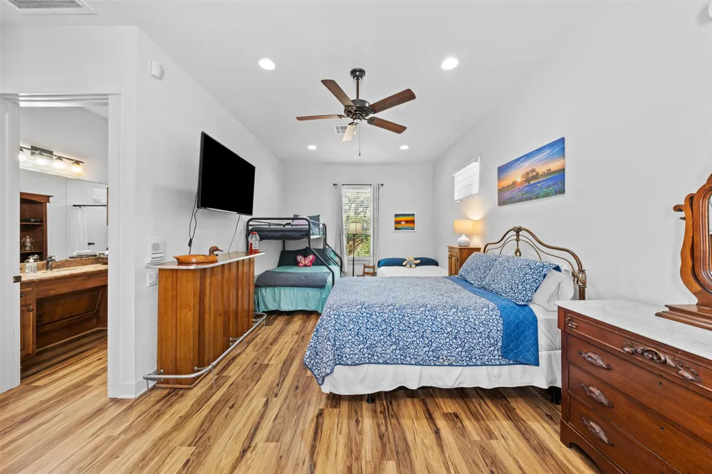 214 Private Road 7055 Milano, TX 76556