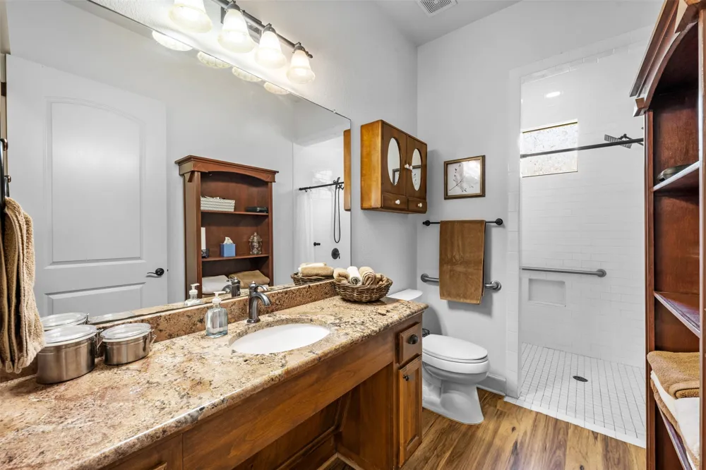 214 Private Road 7055 Milano, TX 76556