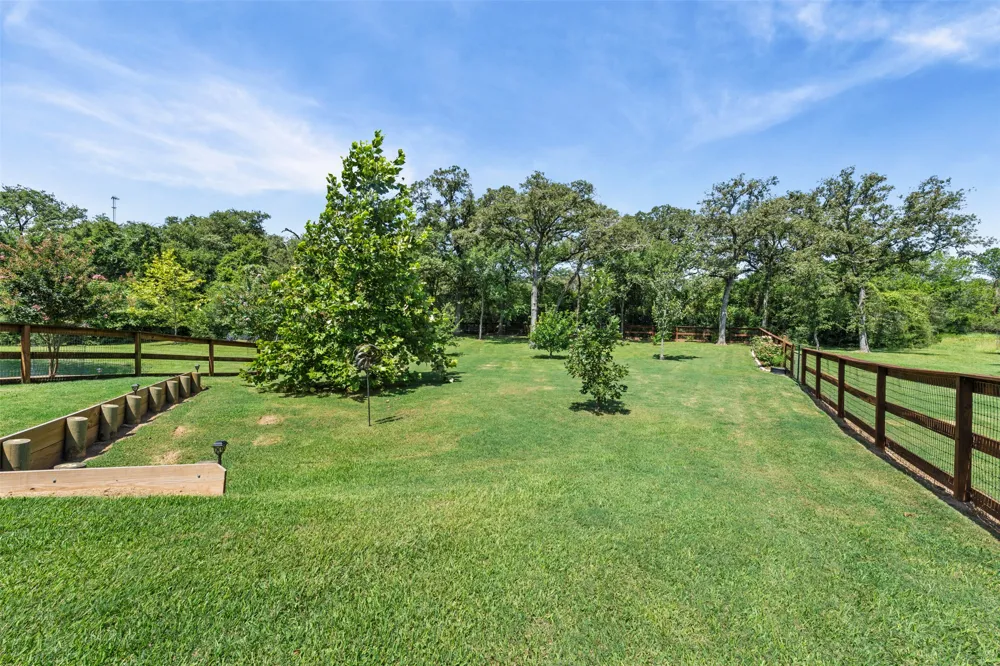 214 Private Road 7055 Milano, TX 76556