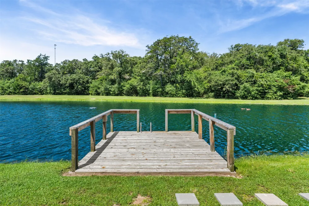 214 Private Road 7055 Milano, TX 76556