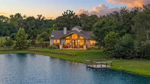 214 Private Road 7055