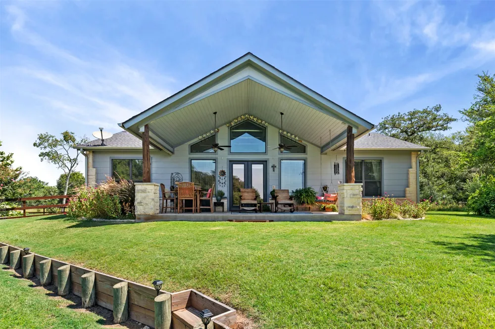 214 Private Road 7055 Milano, TX 76556