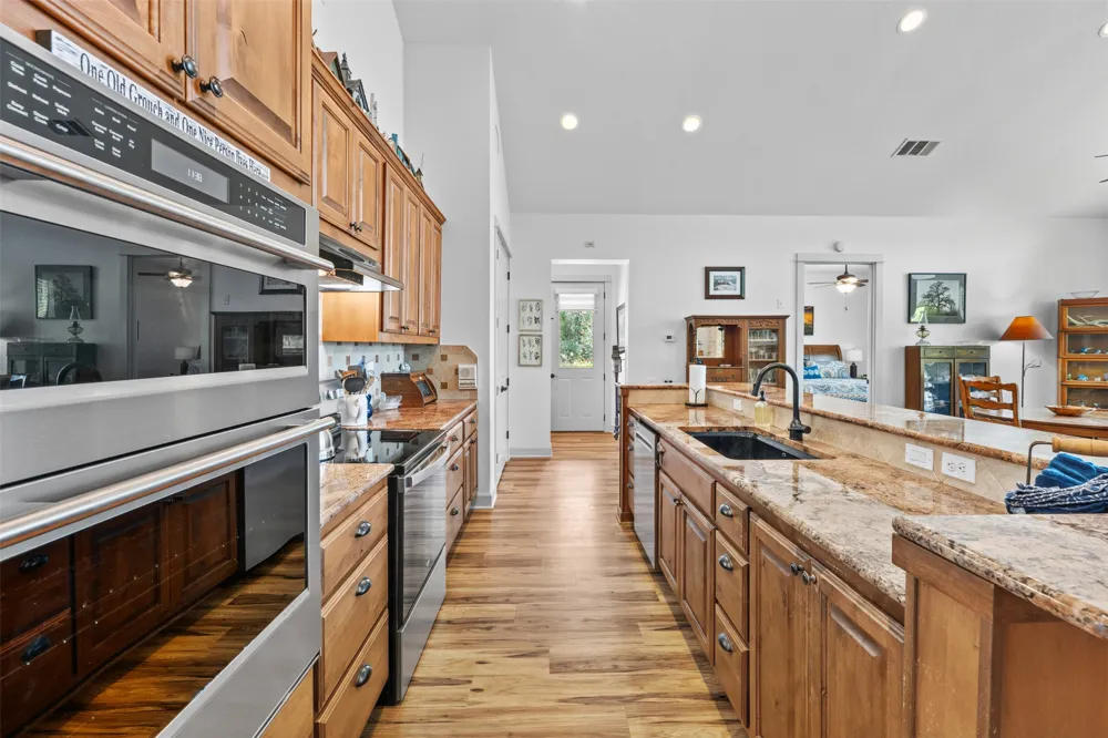 214 Private Road 7055 Milano, TX 76556