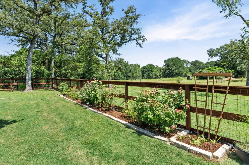 214 Private Road 7055 Milano, TX 76556