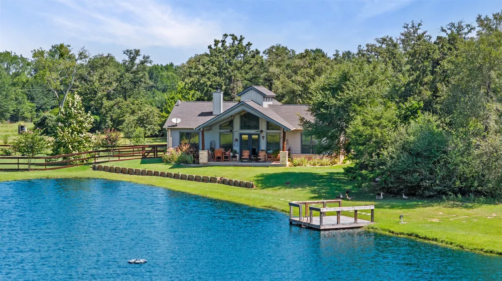 214 Private Road 7055 Milano, TX 76556