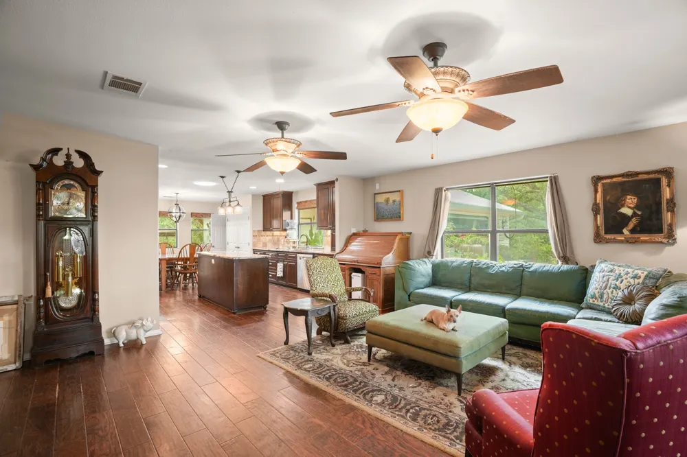 3413 Fm 1185 Lockhart, TX 78644