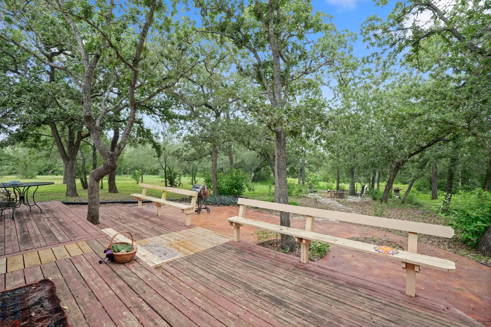 3413 Fm 1185 Lockhart, TX 78644