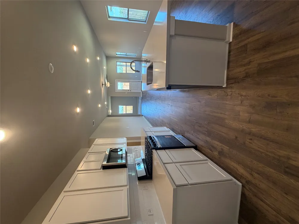 149 Ayres Horn Cedar Creek, TX 78612