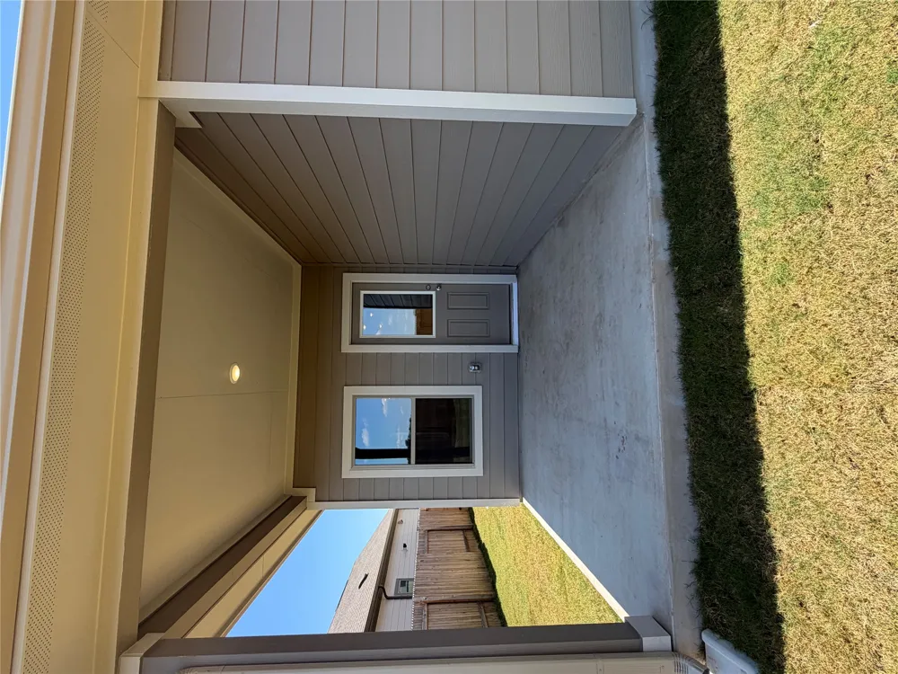 149 Ayres Horn Cedar Creek, TX 78612