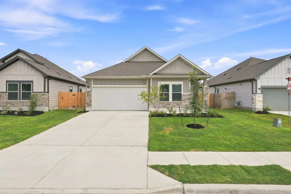 149 Ayres Horn Cedar Creek, TX 78612
