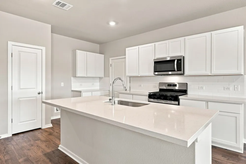 149 Ayres Horn Cedar Creek, TX 78612