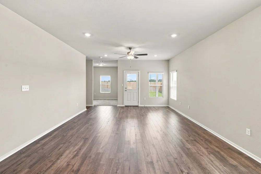 149 Ayres Horn Cedar Creek, TX 78612