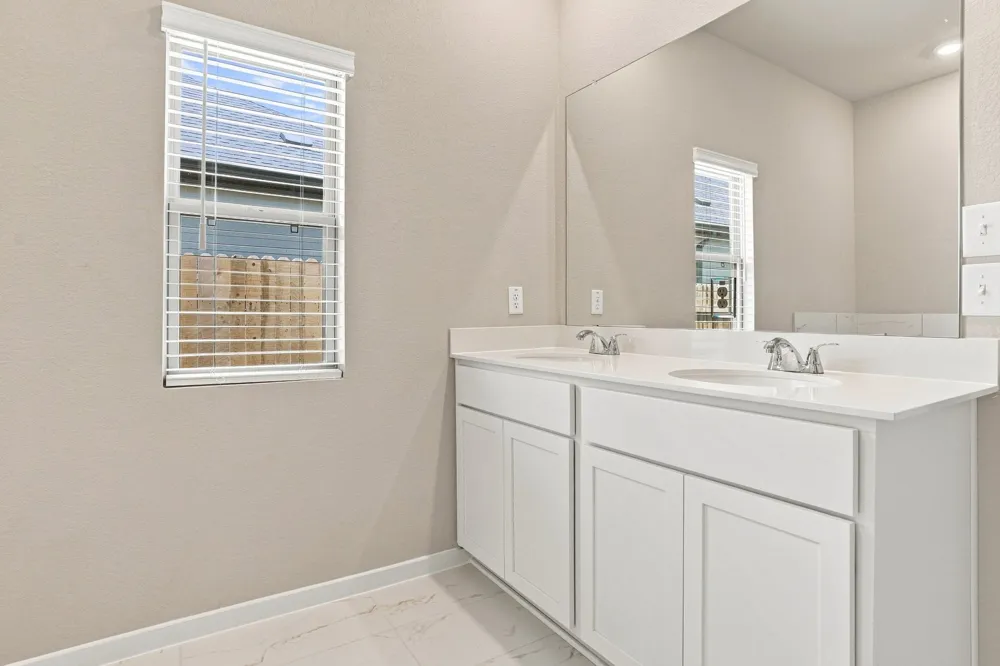149 Ayres Horn Cedar Creek, TX 78612