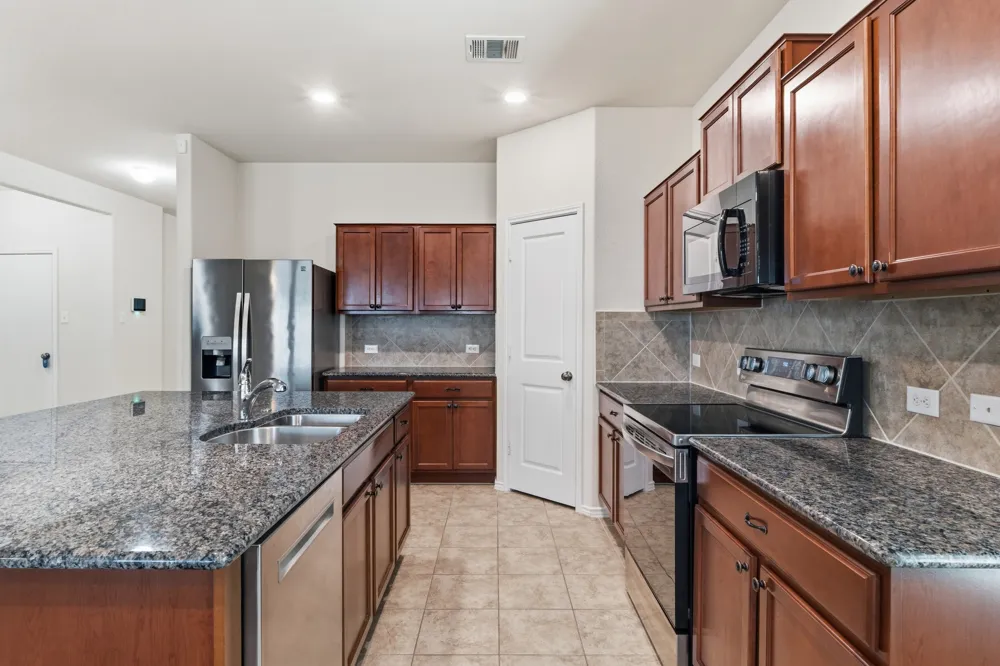 320 Druse Lane Jarrell, TX 76537