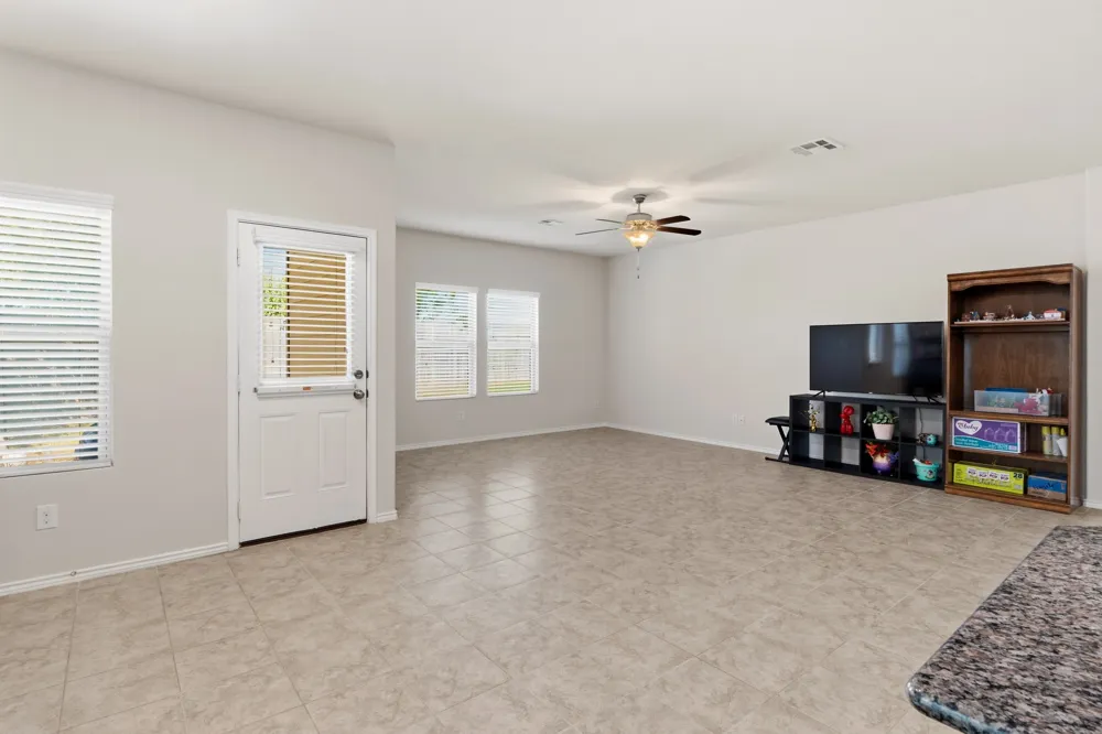320 Druse Lane Jarrell, TX 76537