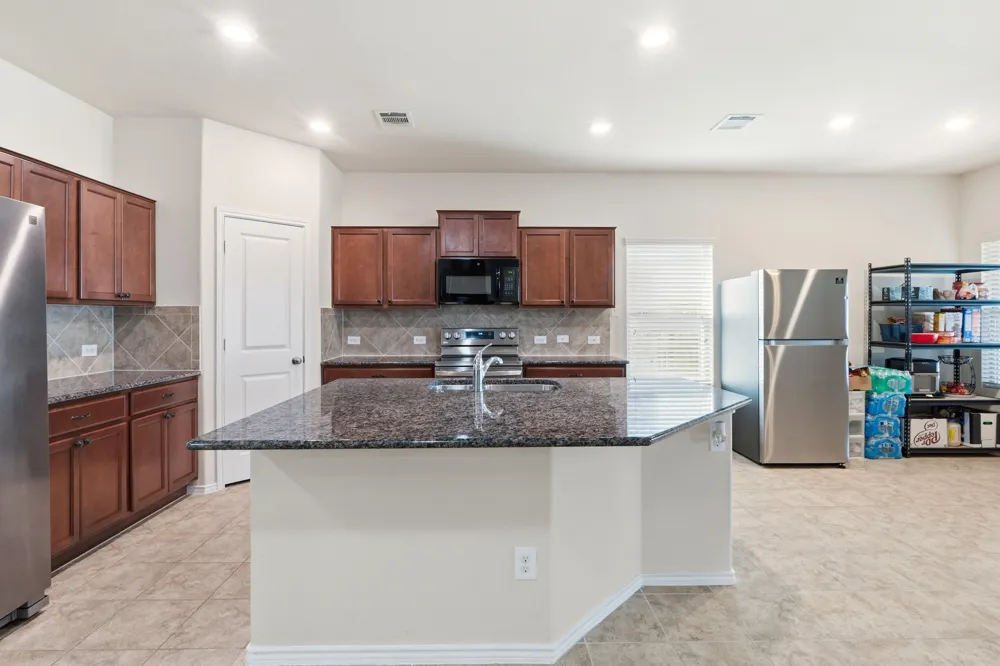 320 Druse Lane Jarrell, TX 76537