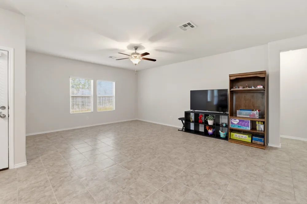 320 Druse Lane Jarrell, TX 76537