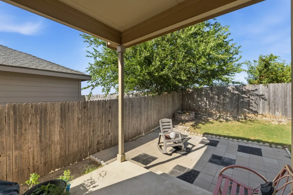 320 Druse Lane Jarrell, TX 76537