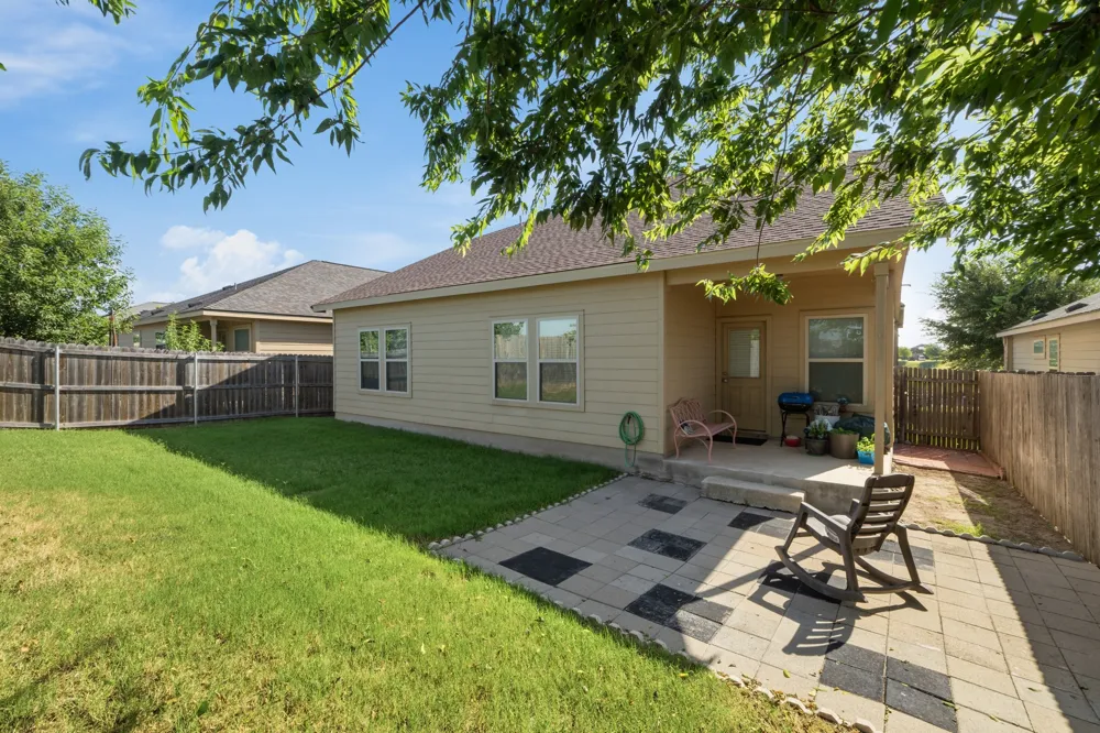 320 Druse Lane Jarrell, TX 76537