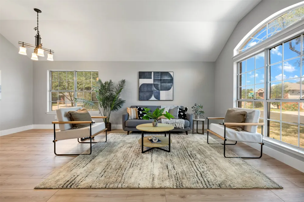 8009 Nairn Drive Austin, TX 78749