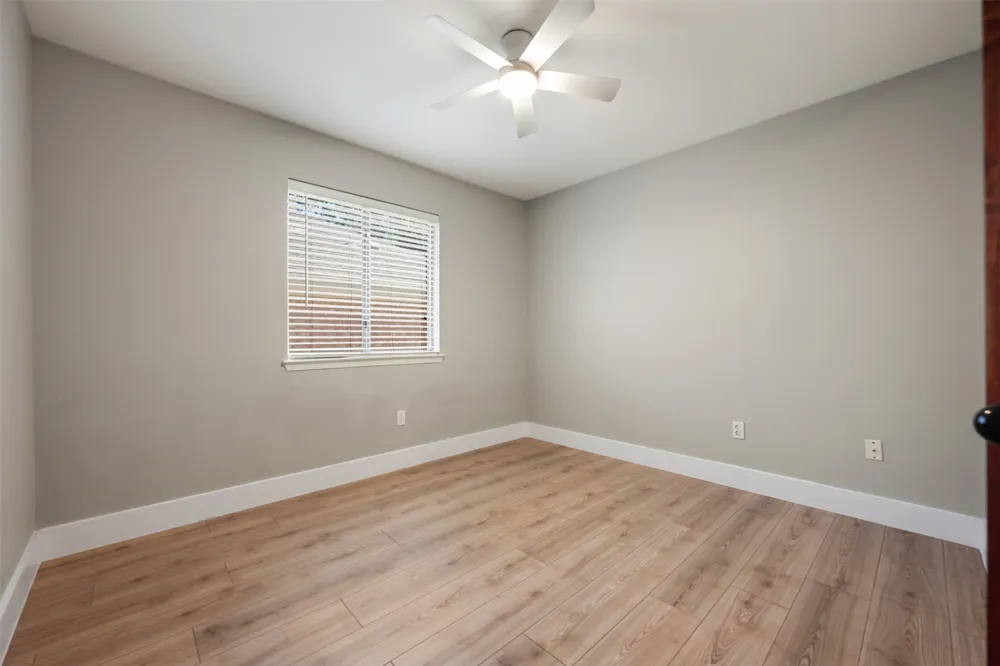 8009 Nairn Drive Austin, TX 78749