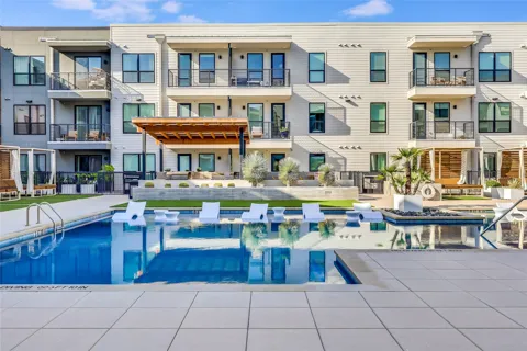 1701 Simond Avenue #516