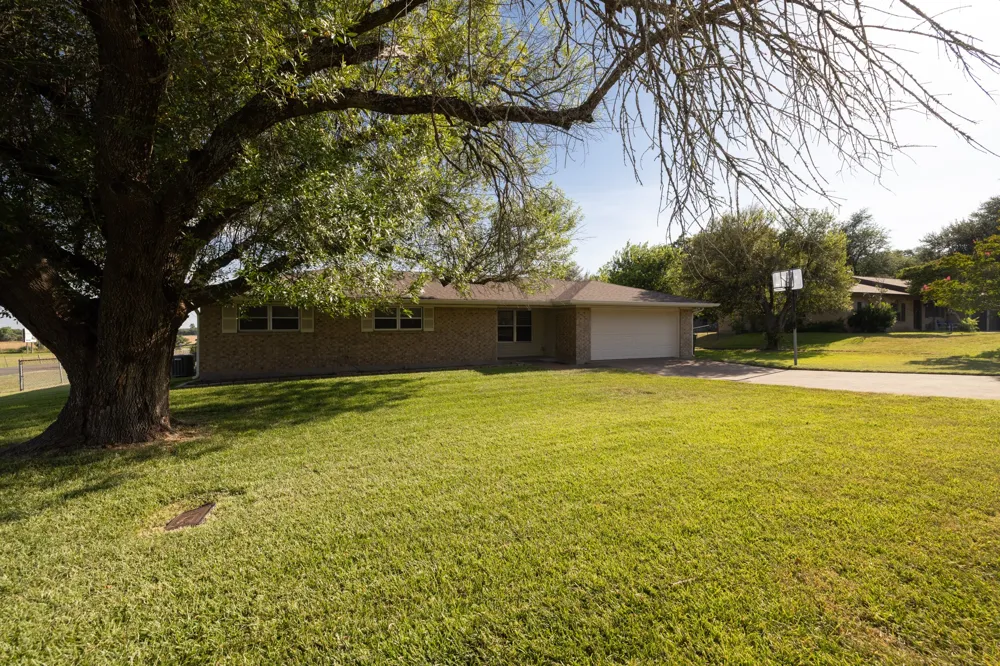 101 Oakwood Street Temple, TX 76502