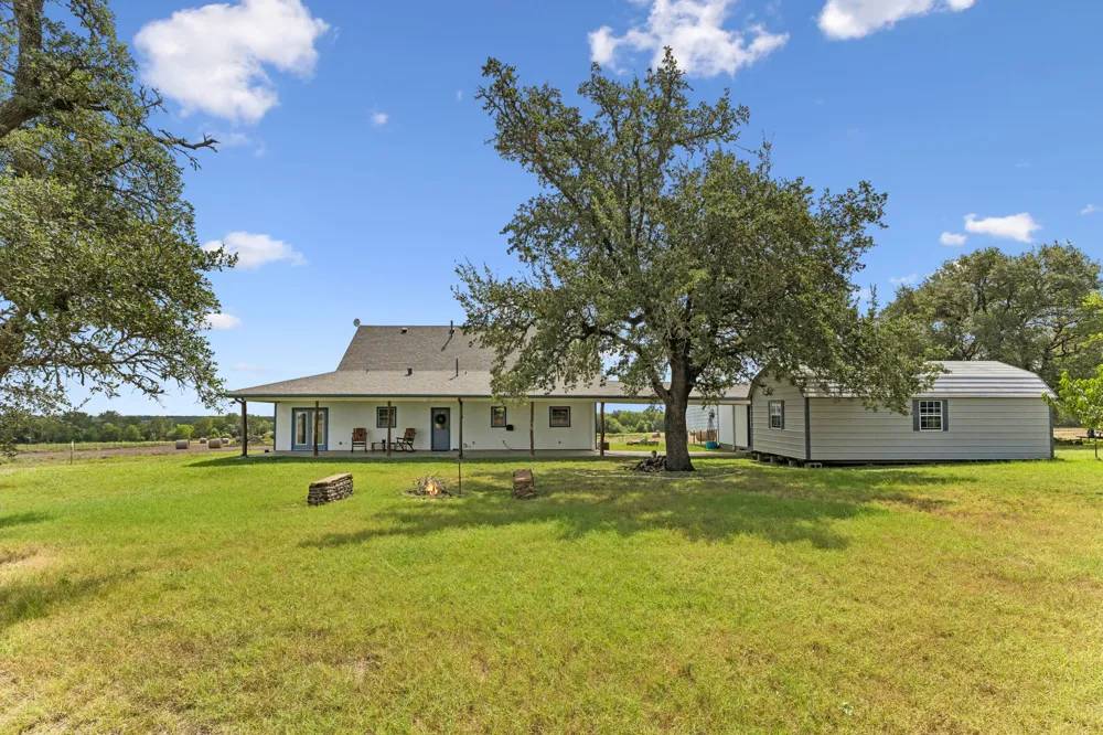 1034 County Road 202 Paige, TX 78659