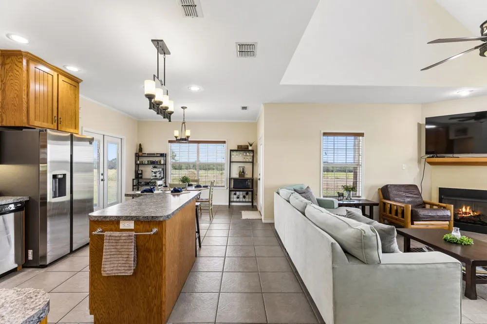 1034 County Road 202 Paige, TX 78659