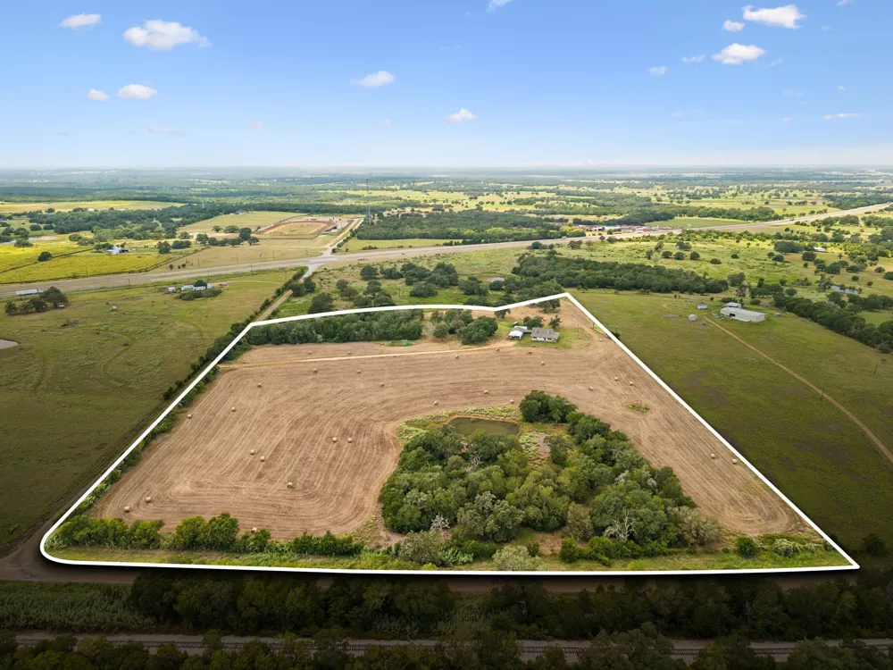 1034 County Road 202 Paige, TX 78659