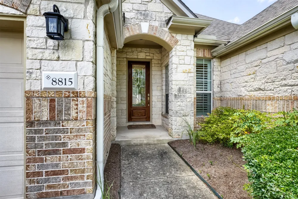 8815 Towana Trail Austin, TX 78736