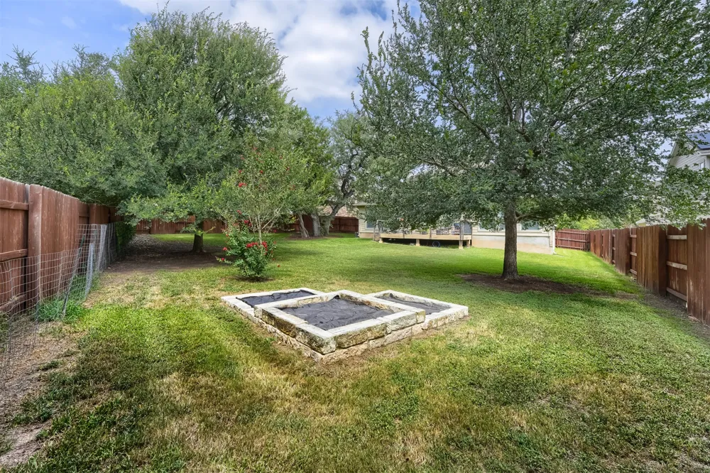 8815 Towana Trail Austin, TX 78736