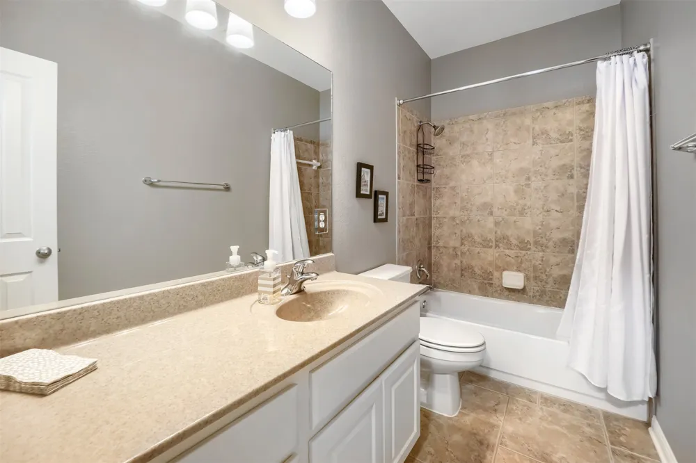 8815 Towana Trail Austin, TX 78736
