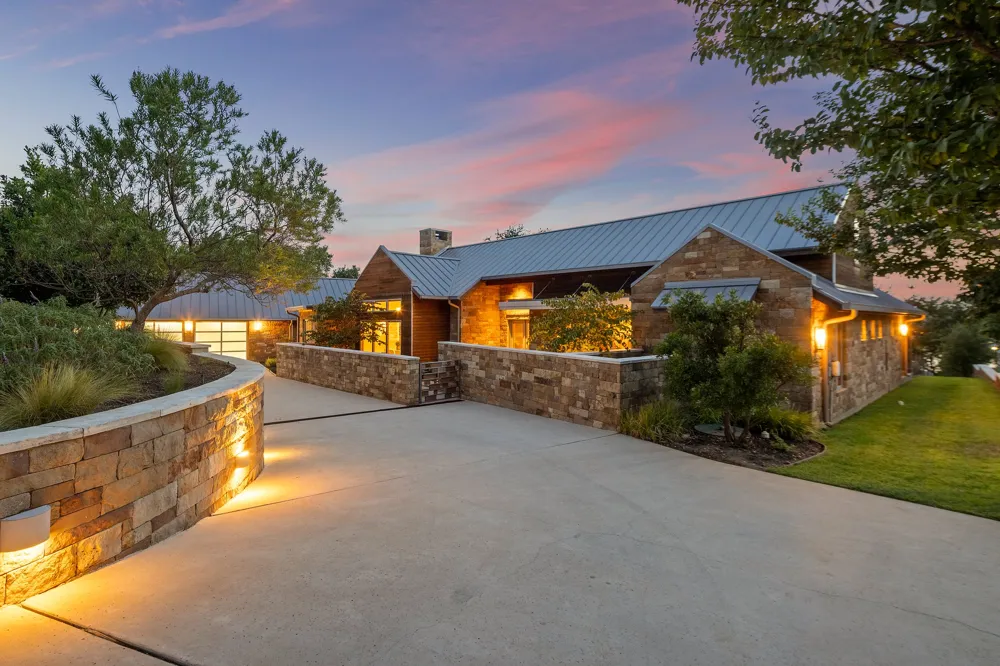 3504 Pack Saddle Drive Horseshoe Bay, TX 78657