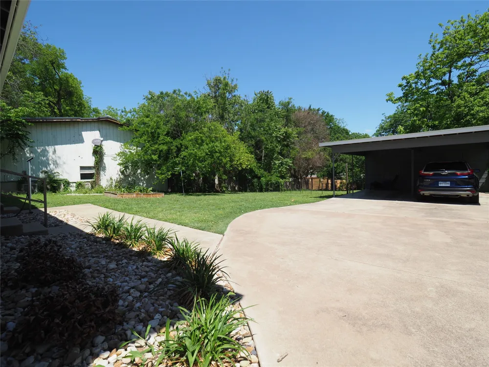 4711 Bull Creek Road #A Austin, TX 78731