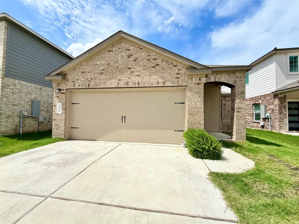 140 Canley Loop Hutto, TX 78634