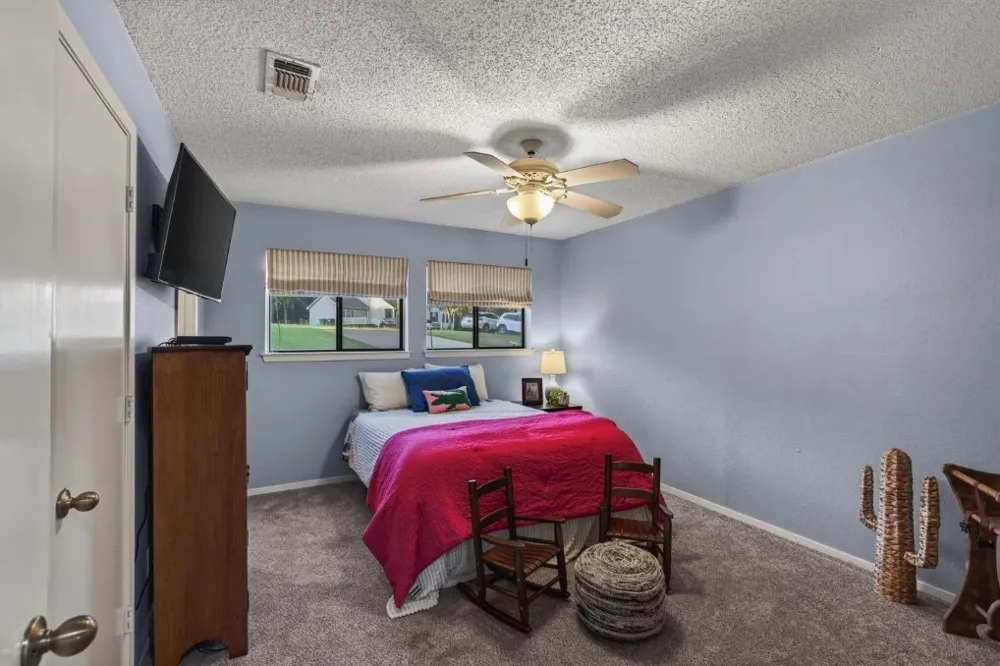 148 Vista Drive Eustace, TX 75124