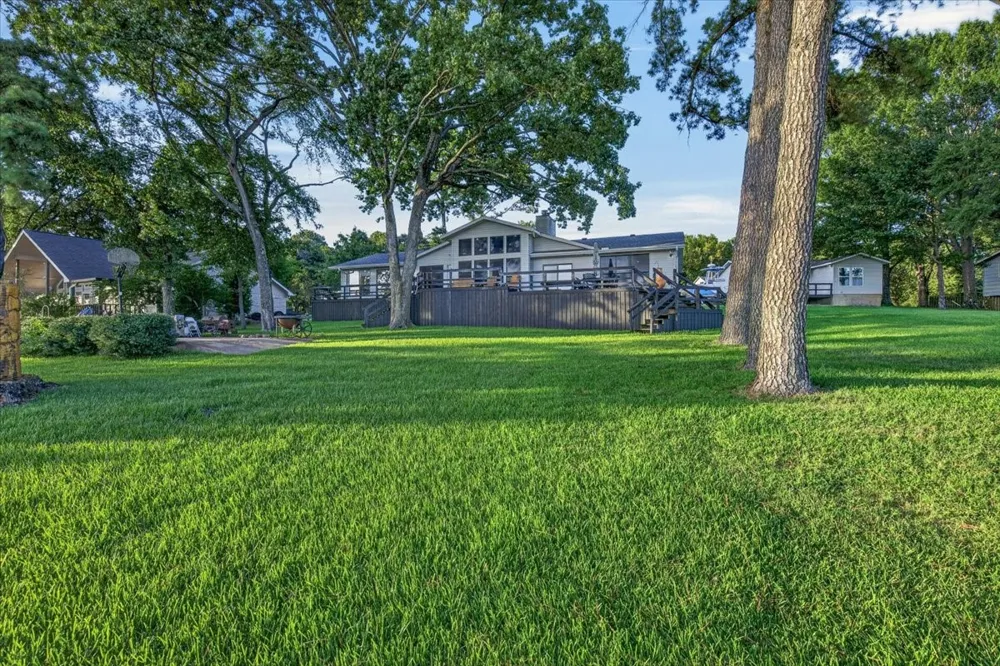 148 Vista Drive Eustace, TX 75124