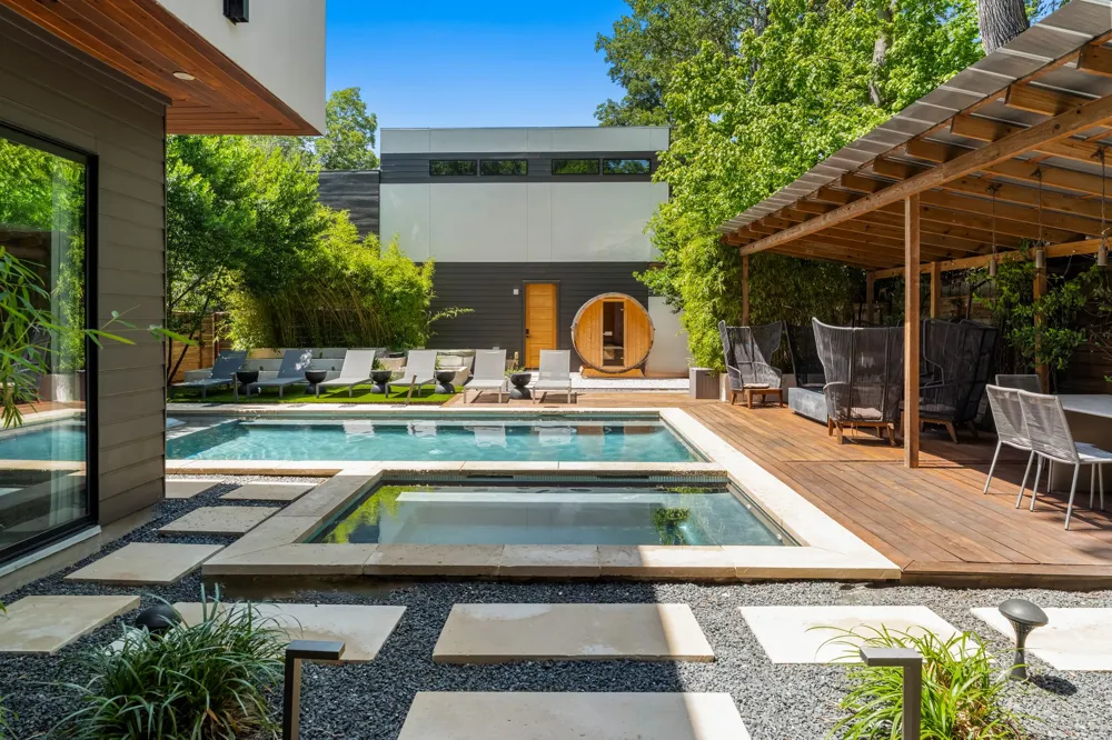 1707 Willow Street Austin, TX 78702