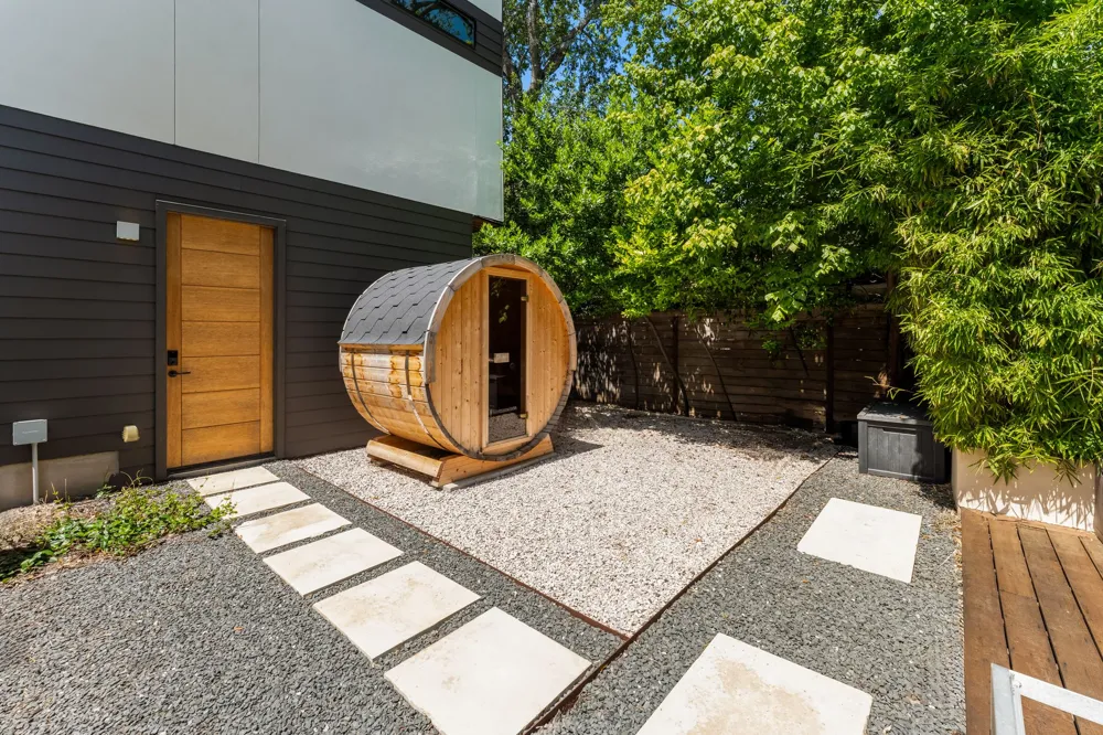 1707 Willow Street Austin, TX 78702