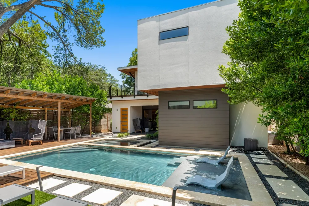 1707 Willow Street Austin, TX 78702