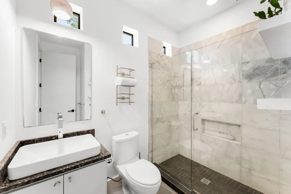 1707 Willow Street Austin, TX 78702