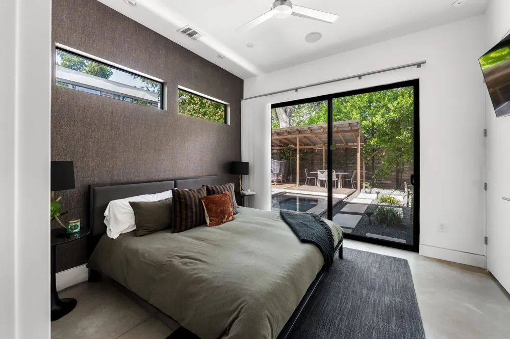 1707 Willow Street Austin, TX 78702