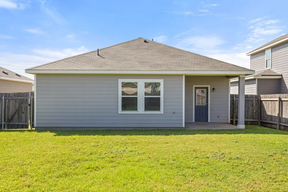 850 Bunton Reserve Boulevard Kyle, TX 78640