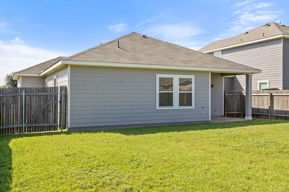 850 Bunton Reserve Boulevard Kyle, TX 78640